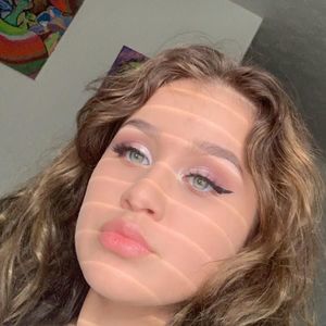 Meet your Posher, Itziar